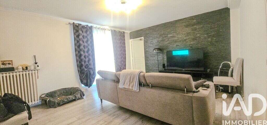 Photo 4 - Appartement à LA COURNEUVE