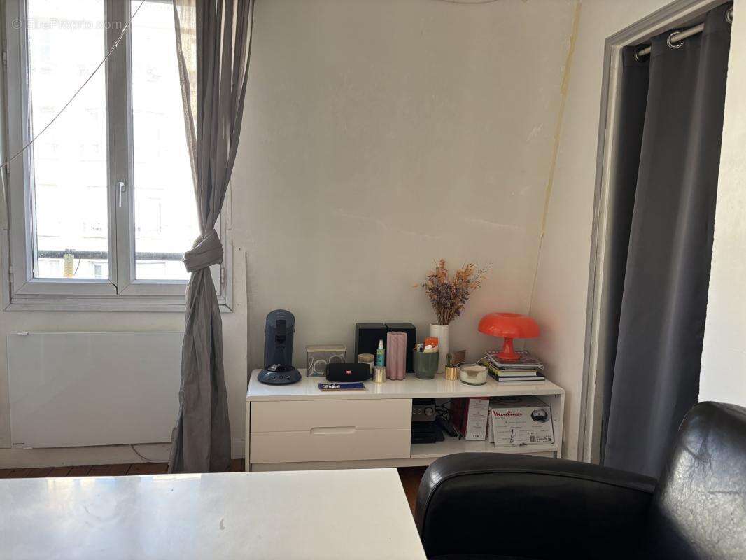 PARIS 12 Michel Bizot  Dernier étage avec ascenseur ? 2 pièces lumineux ? Cave ? Idéal premier achat ou investissement - photo 8