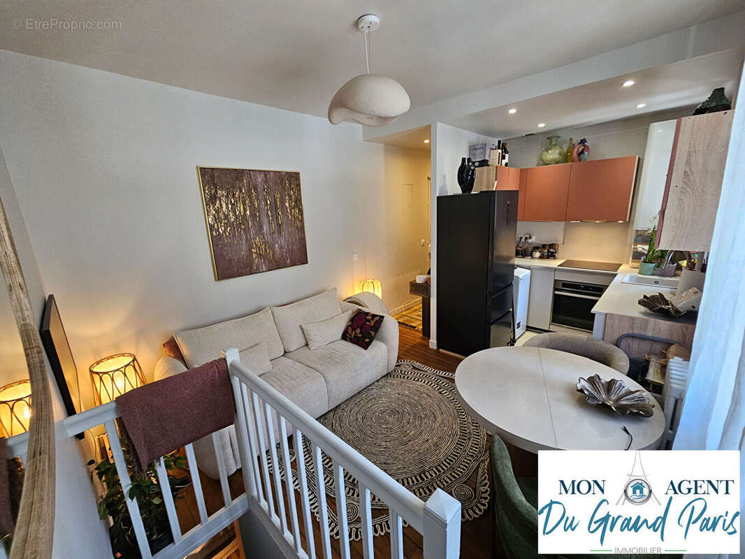 Appartement à PARIS-14E