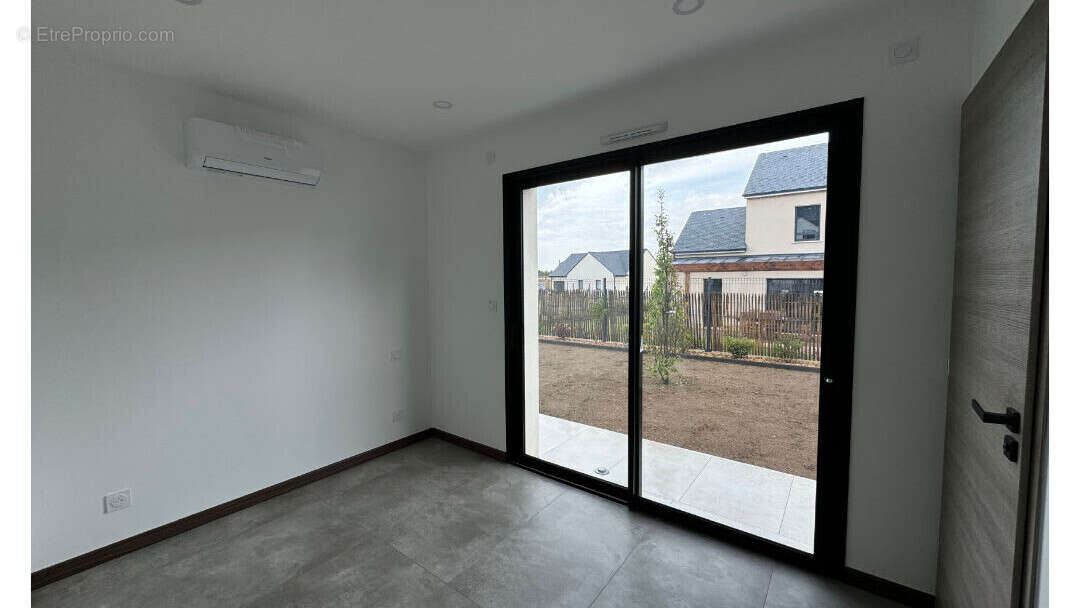 Maison à SAINT-BARTHELEMY-D&#039;ANJOU