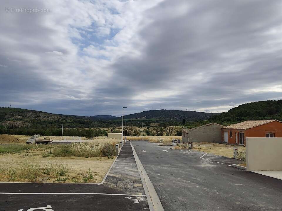 Terrain 300 m² à Portel-Des-Corbieres  - photo 4