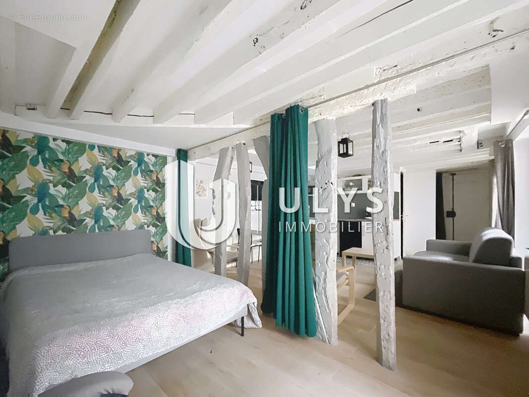 Appartement à PARIS-10E