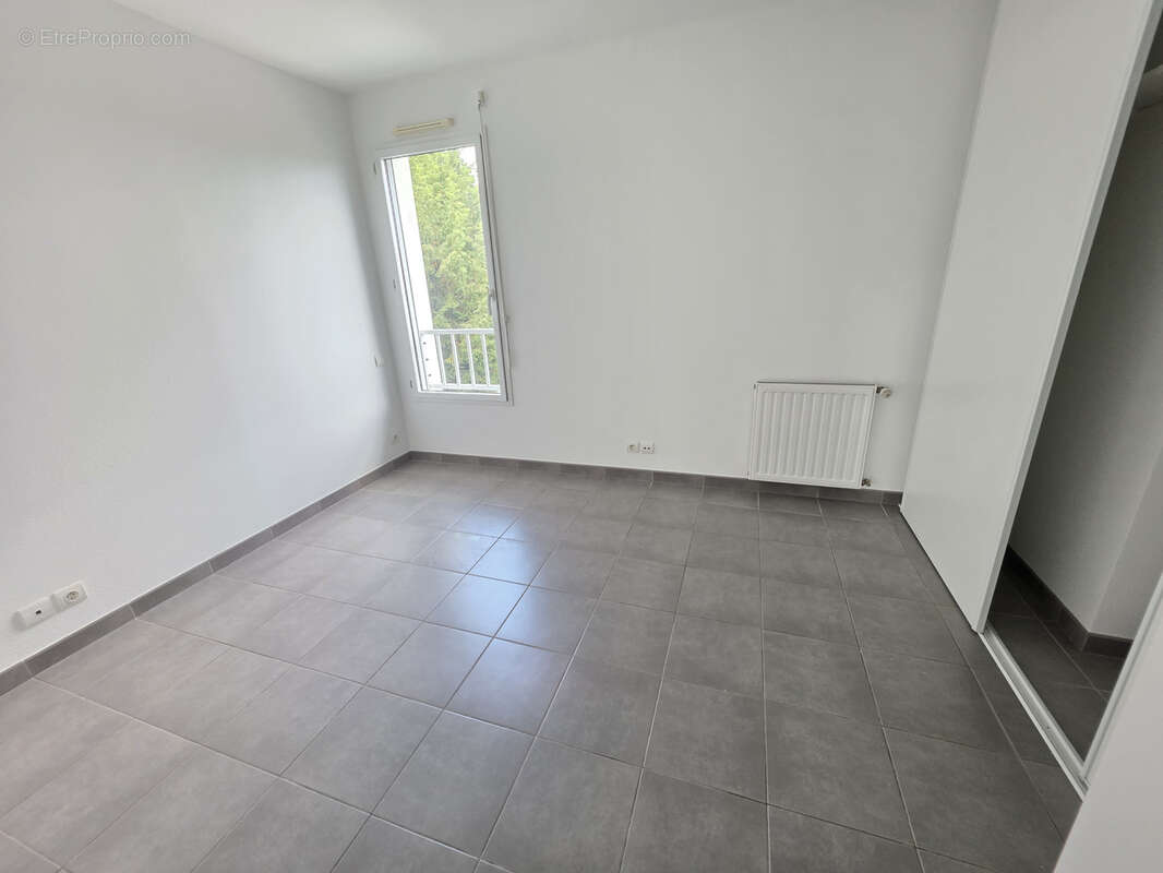 Maison de ville t3 jarinet et 2 parkings - photo 4