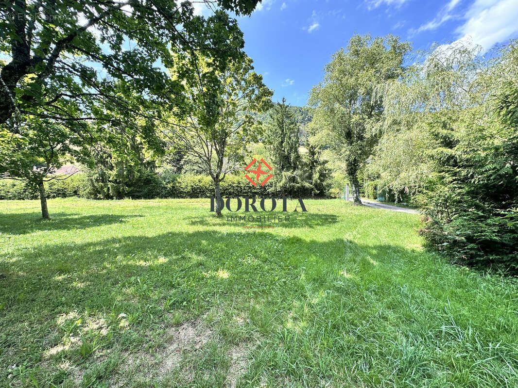 Terrain à SAINT-PIERRE-D'ALLEVARD