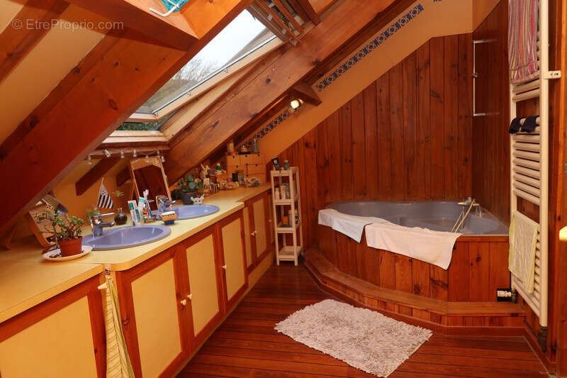 Maison à SAINT-MARTIN-DE-BOSCHERVILLE