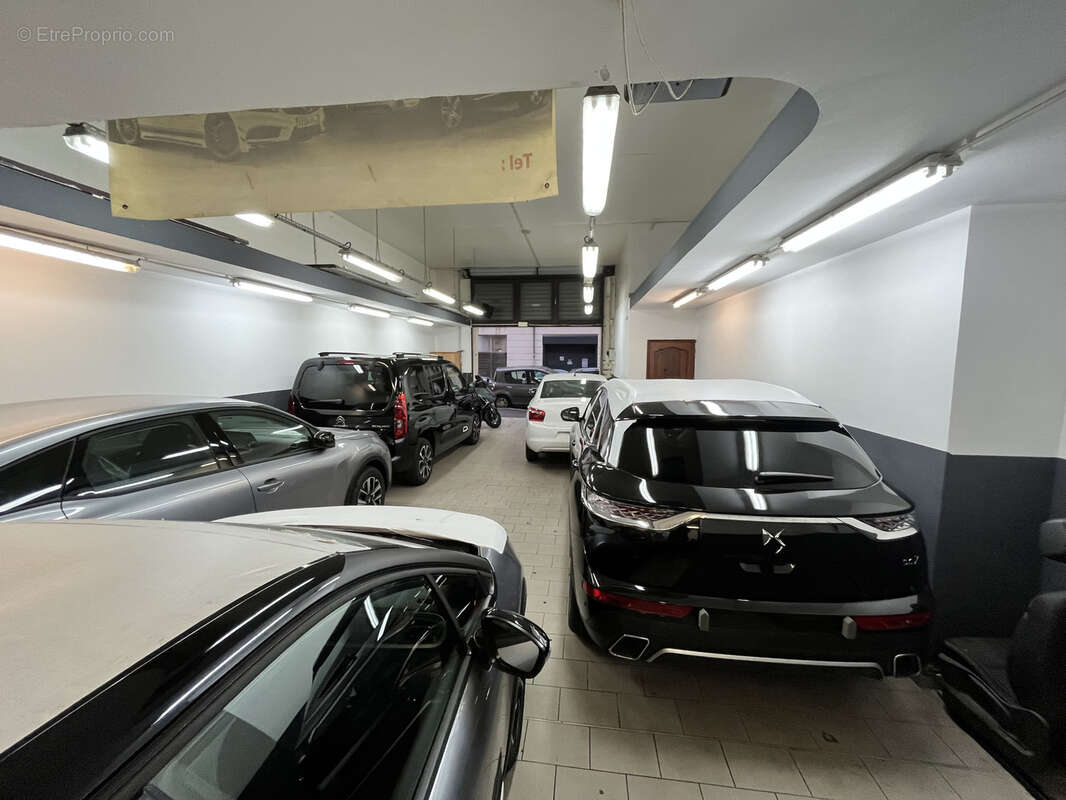 Commerce à MARSEILLE-2E