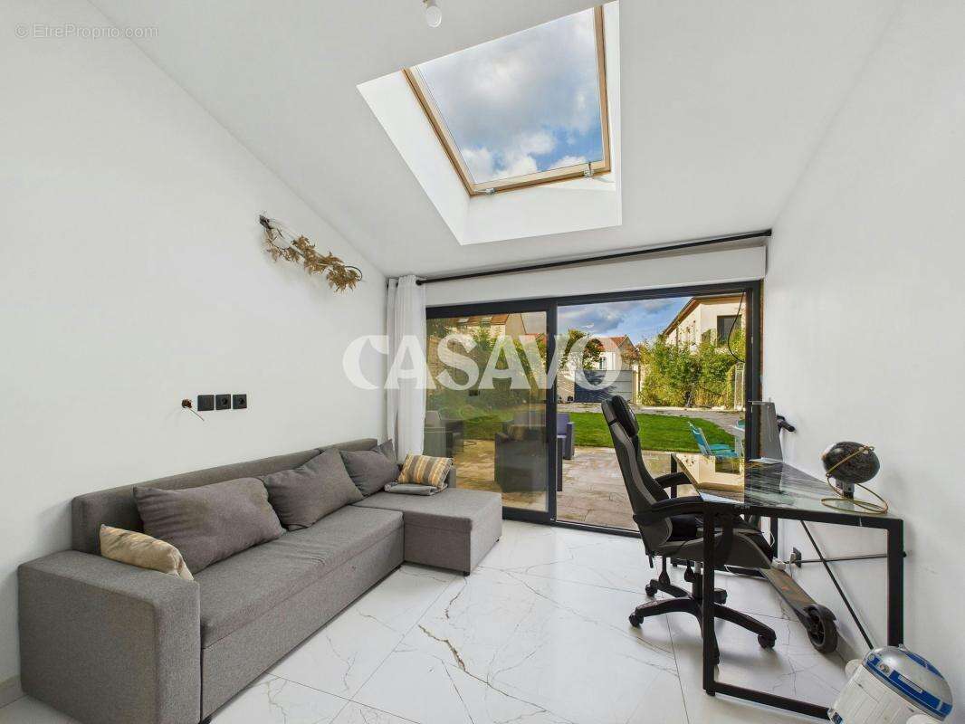 Vente Maison 5 pièces de 120m² - 94100 Saint-Maur-des-Fossés - photo 5