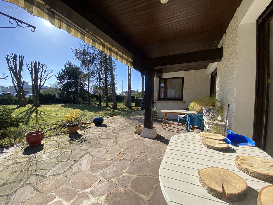 Maison T9 située à Séméac - photo 18