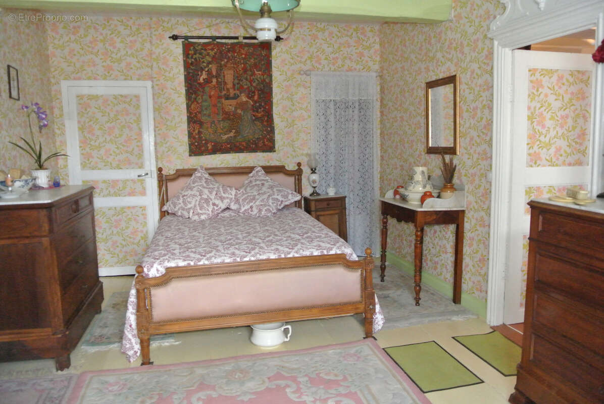 Maison à SAINTE-BAZEILLE