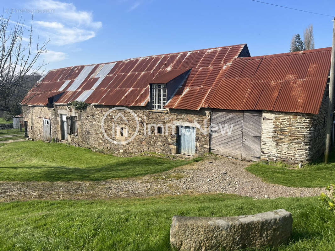 Maison à SOURDEVAL