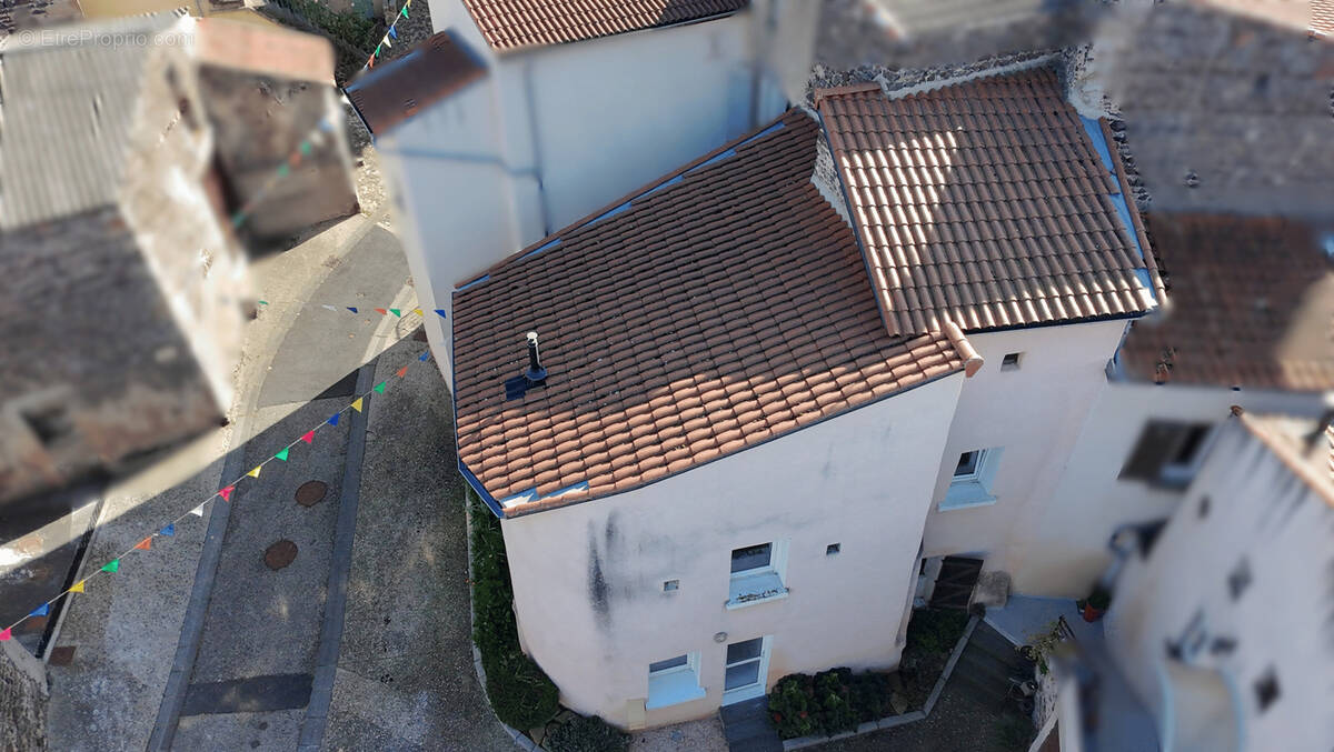 Maison à VEYRE-MONTON