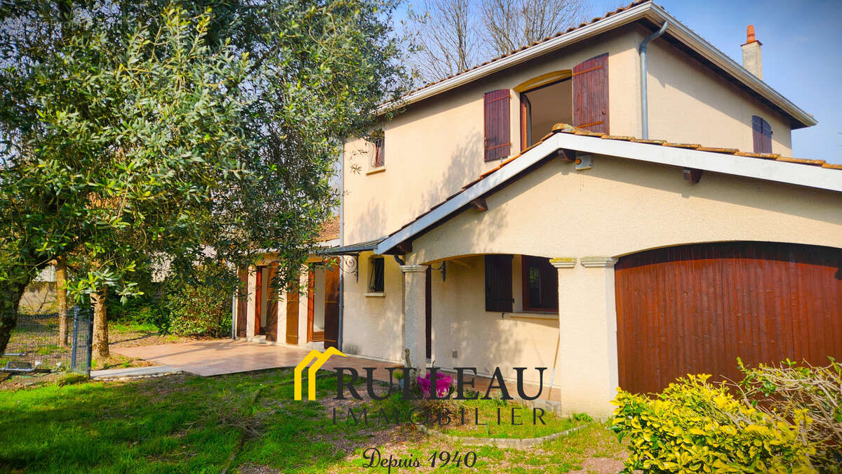 Maison à SAINT-ANDRE-DE-CUBZAC
