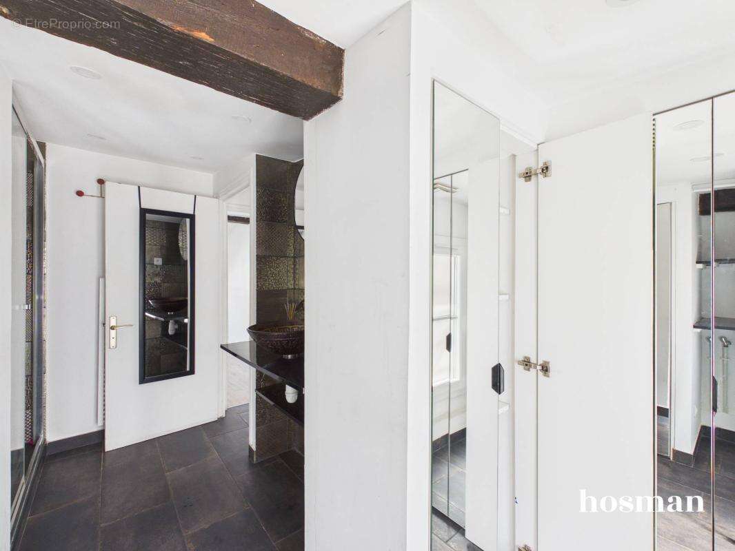 Appartement à PARIS-2E