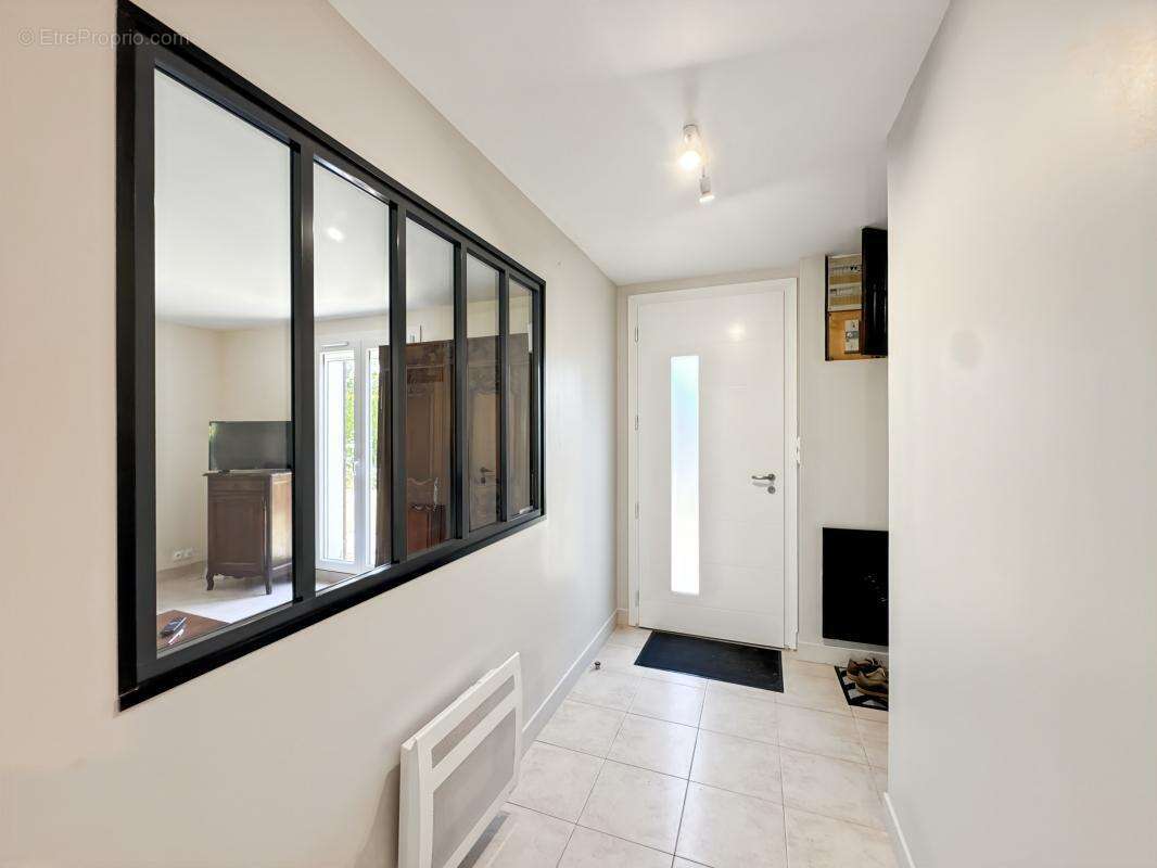 Maison à EQUEMAUVILLE