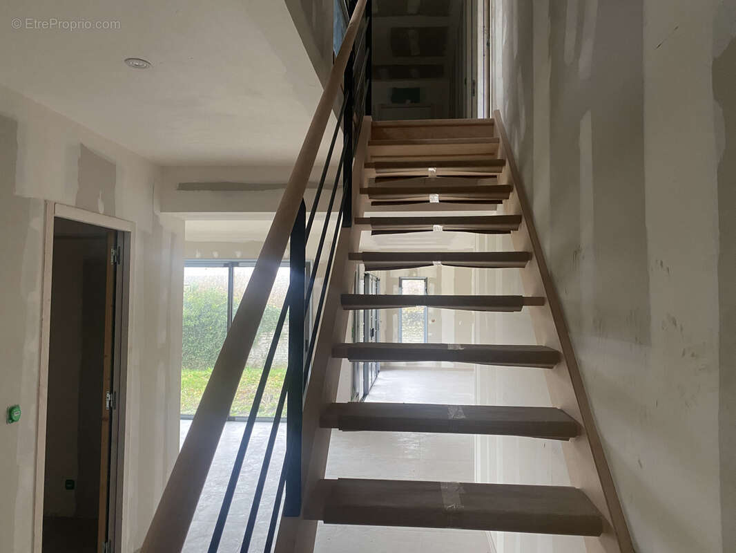 Maison à COLOMBELLES