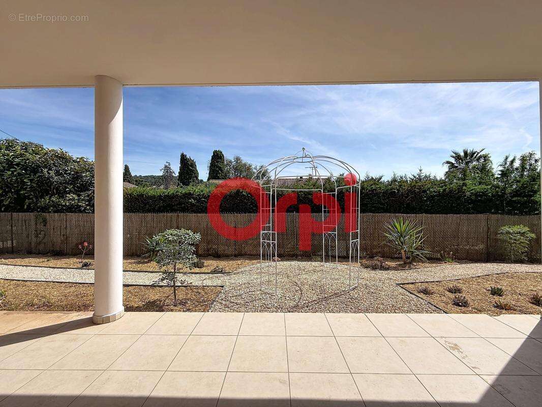 Appartement à SANARY-SUR-MER