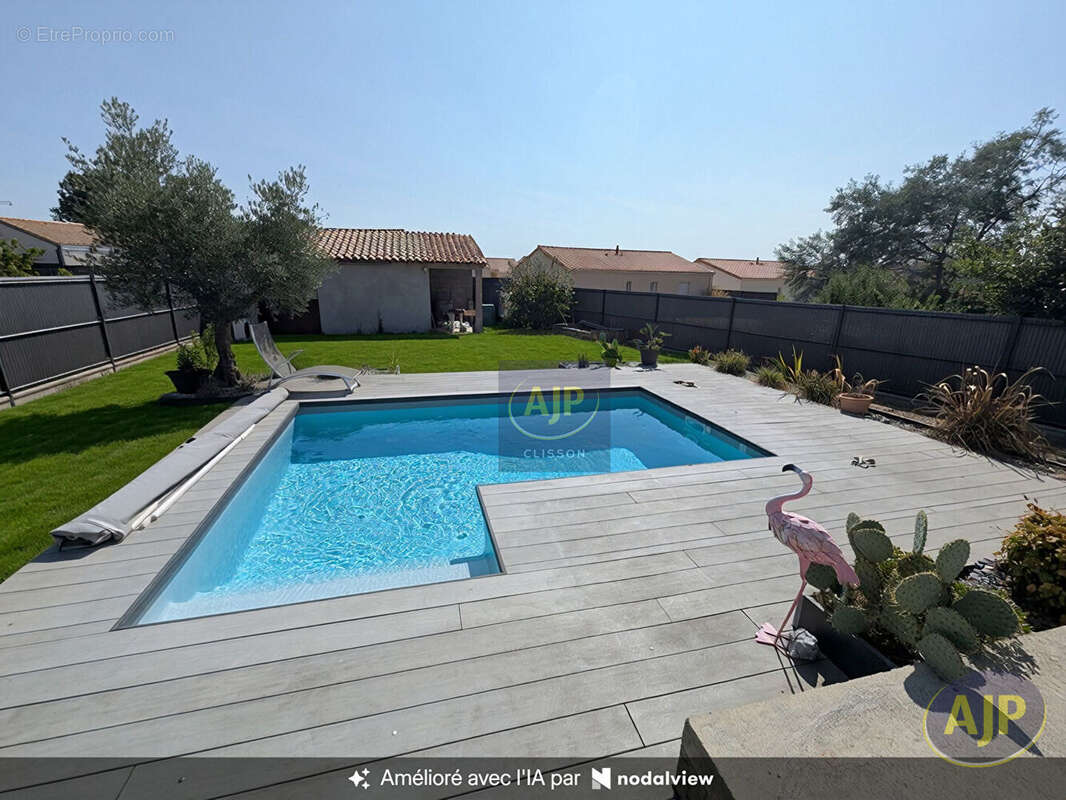 Maison 5 chambres piscine Gétigné centre - photo 2