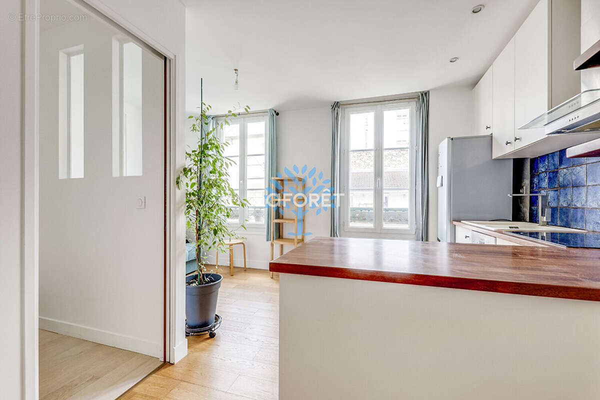 Appartement à PARIS-20E