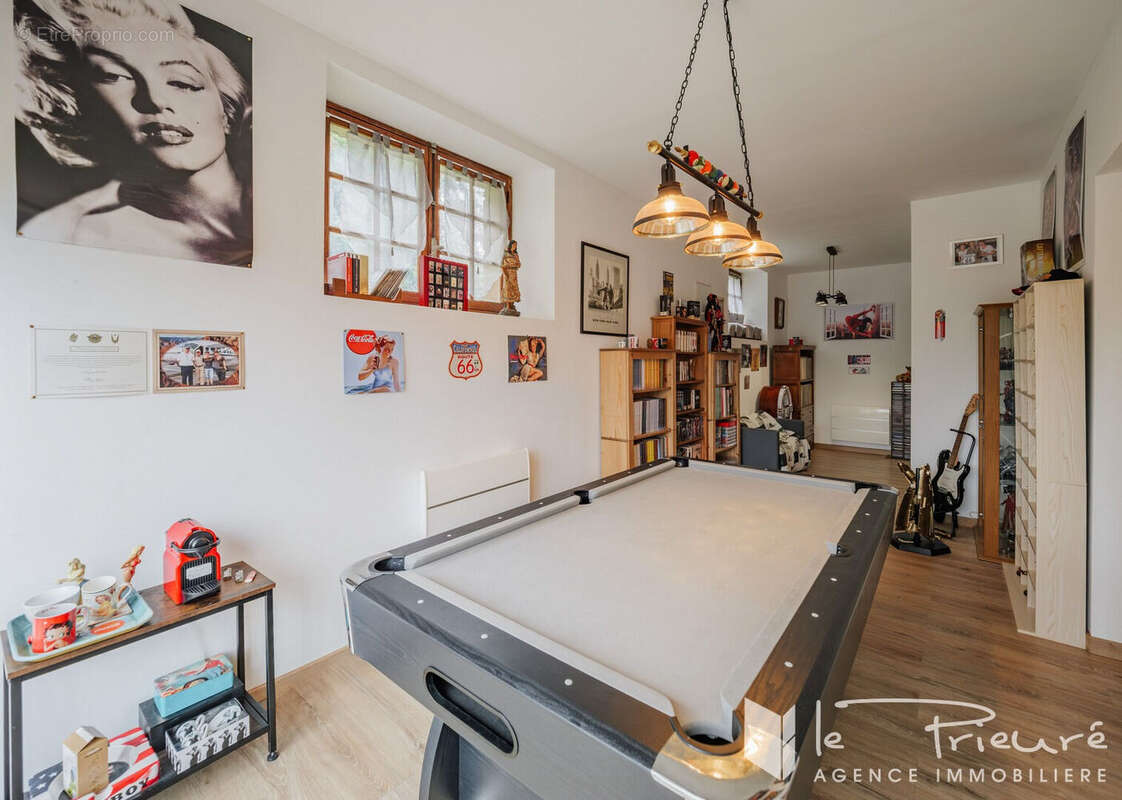 Maison à MIRANDOL-BOURGNOUNAC