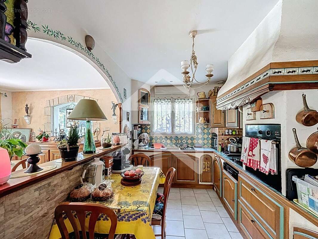 Maison à BOURG-LES-VALENCE