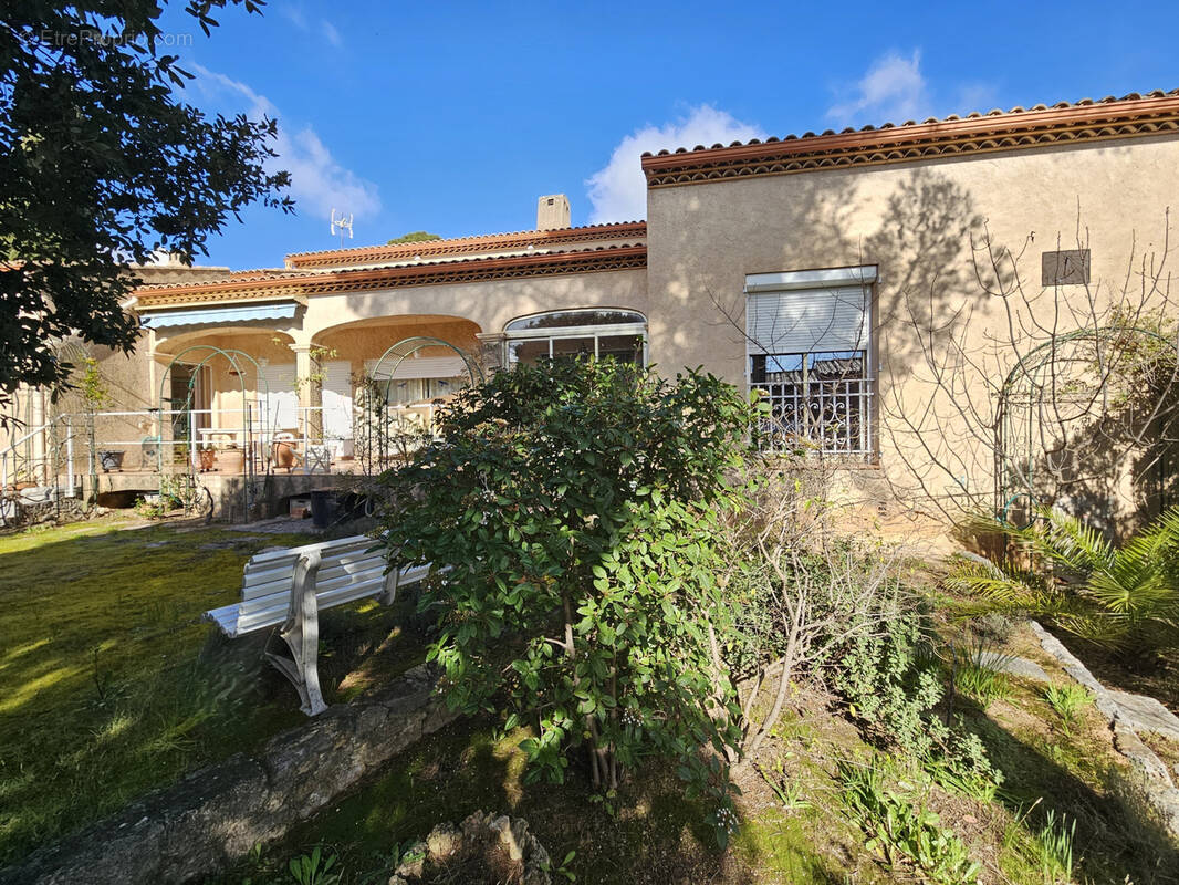 Maison à HYERES