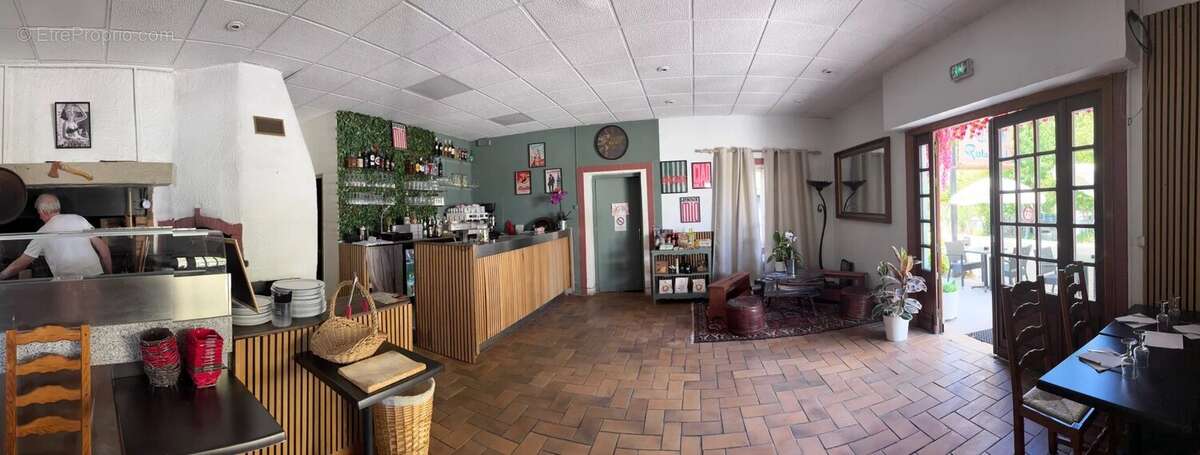 Commerce à VALLAURIS