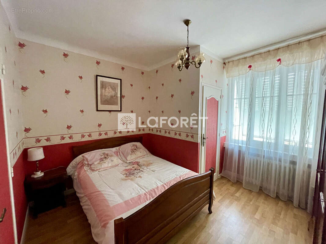 Maison à CASSAGNES-BEGONHES