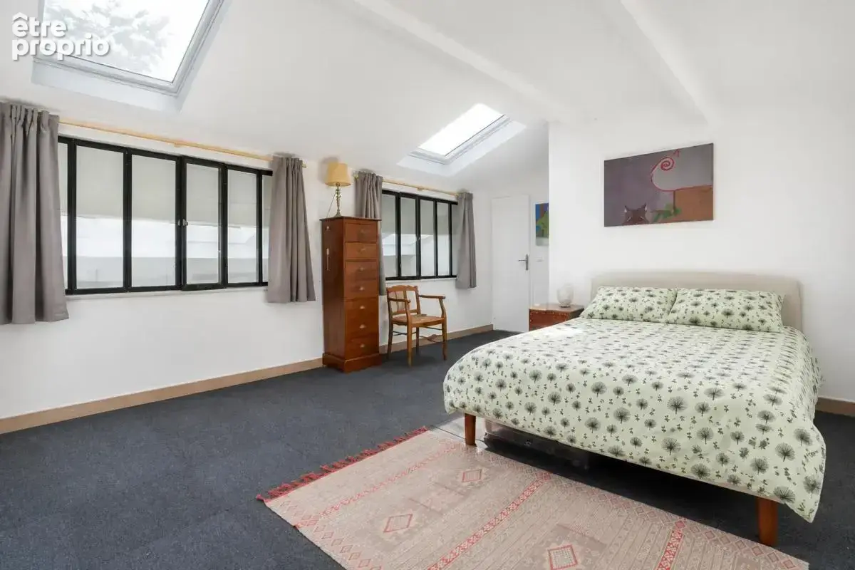 Loft de 200 m²/ Triple séjour/ Jardin / 2 parking / Bas Plateau - photo 10