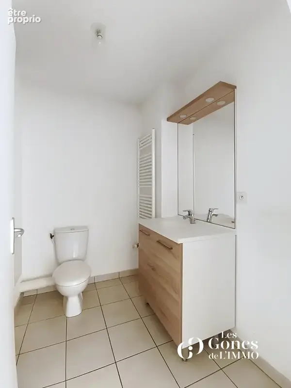 Craponne Appartement T2 avec balcon et  place de parking - photo 7