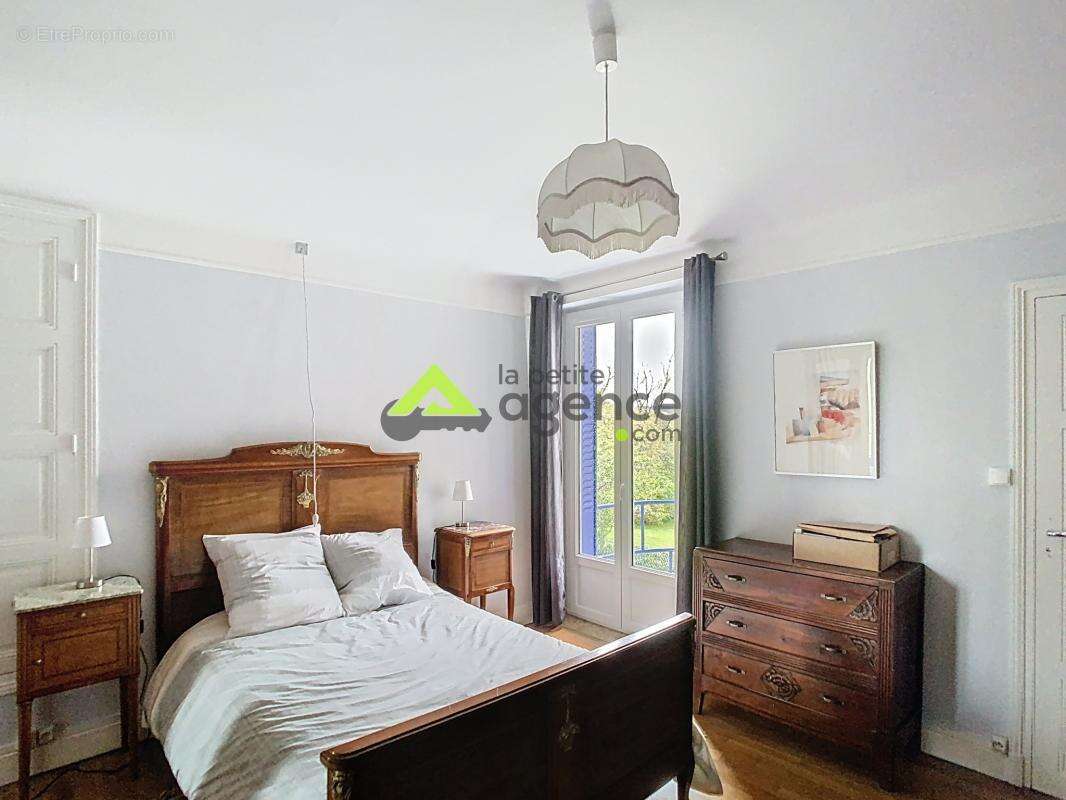 Maison à CHAMPAGNAT