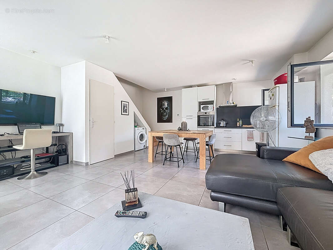 Appartement à SAINT-JEOIRE-PRIEURE