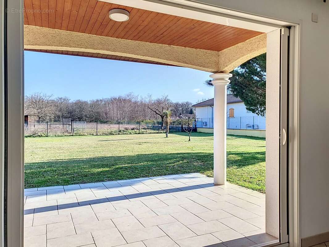 Maison à CHARVIEU-CHAVAGNEUX