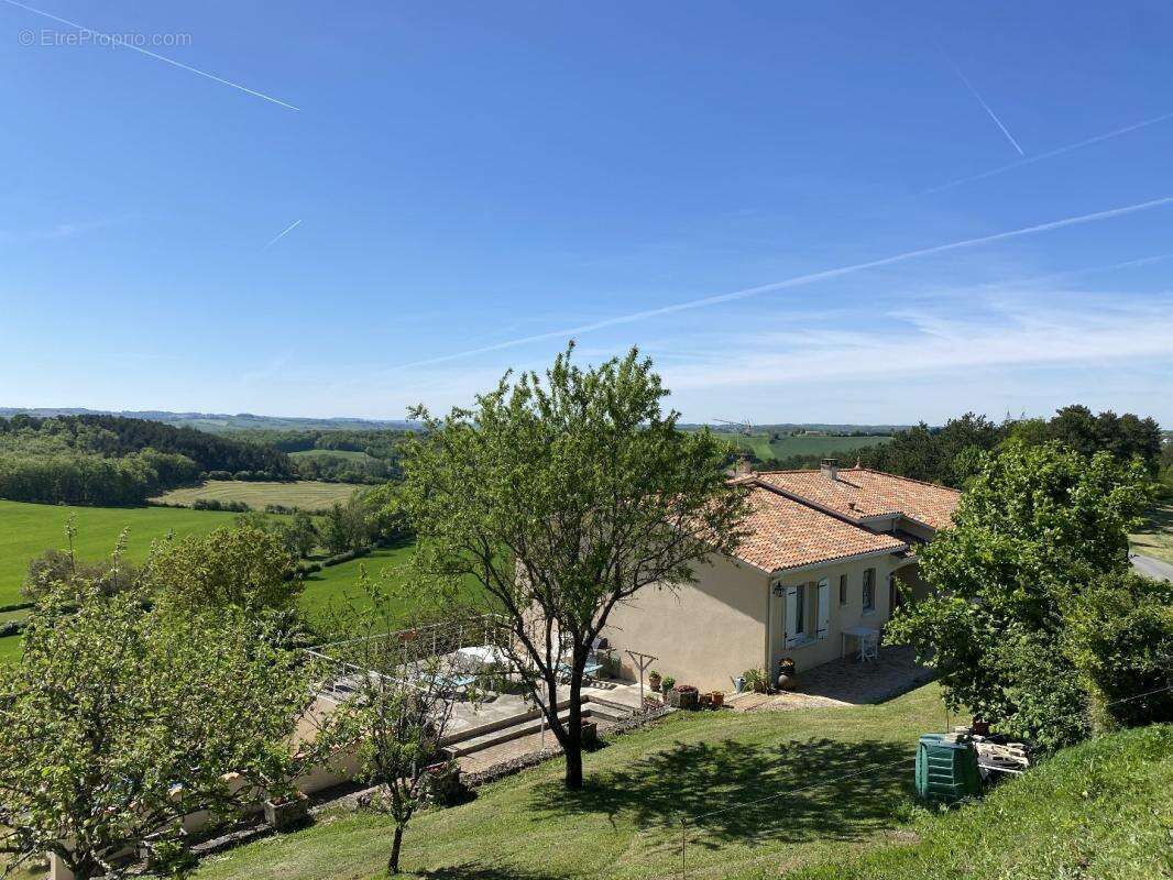 Maison à GURAT