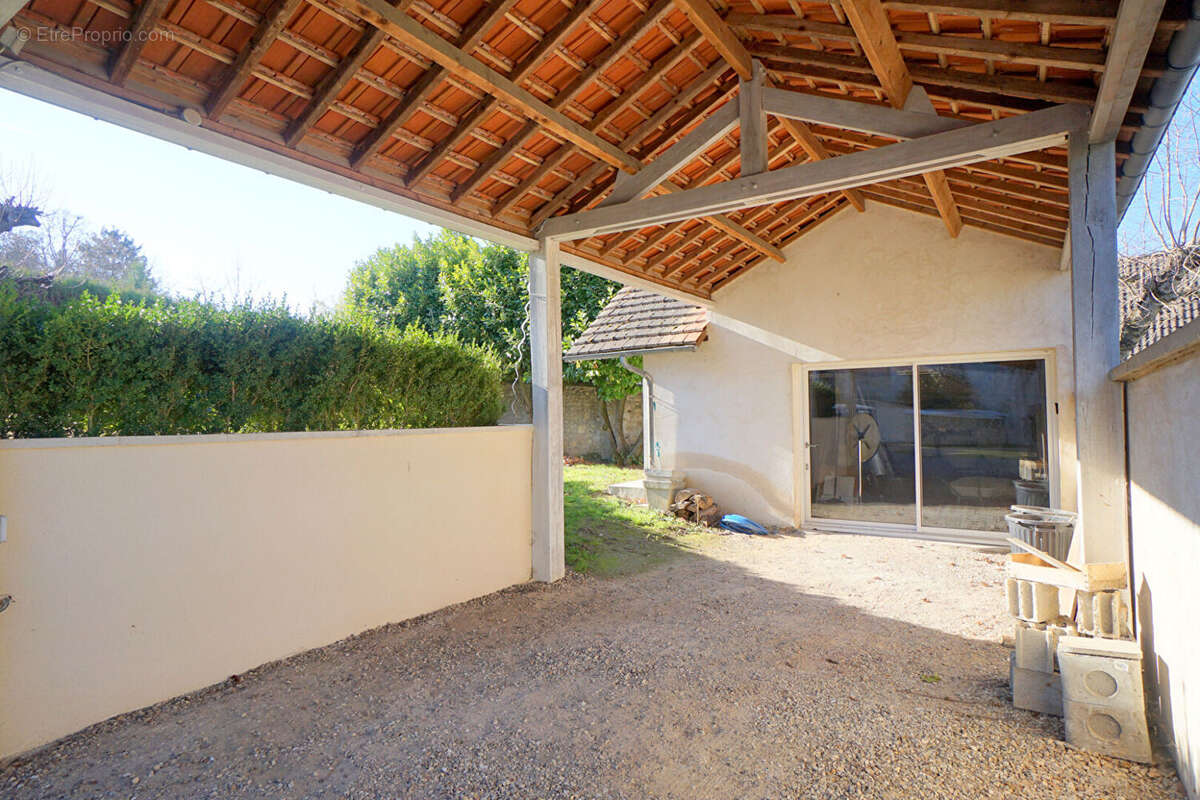 Maison à MEZIERES-SUR-SEINE