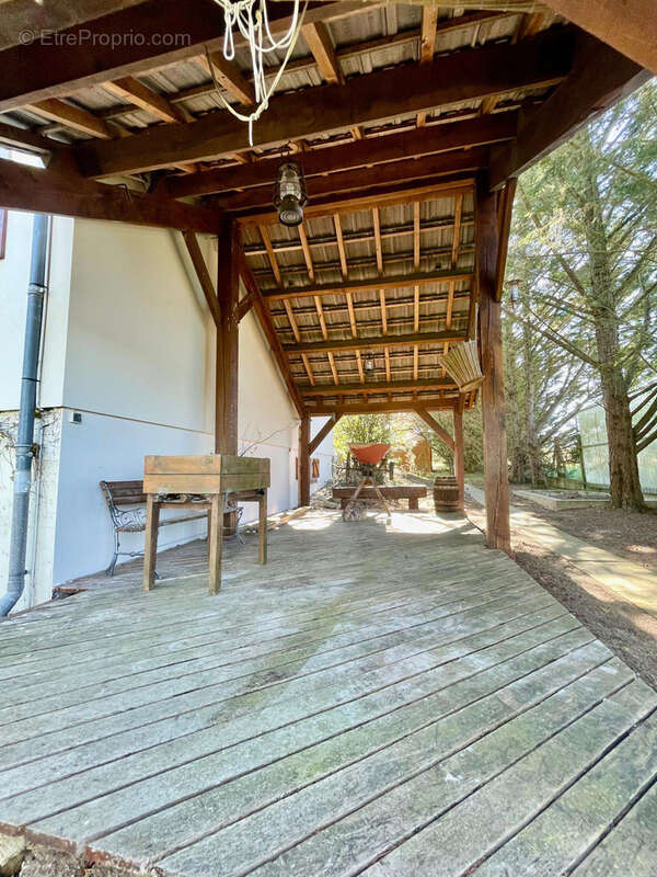 Maison à VILLENEUVE-SAINT-SALVES