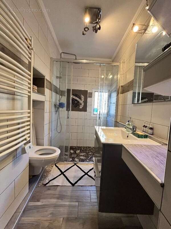 Appartement à CENTURI