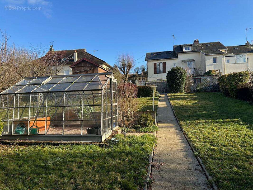 Maison à LA FERTE-BERNARD