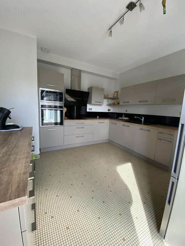 cuisine 1 - Maison à LE VIVIER-SUR-MER