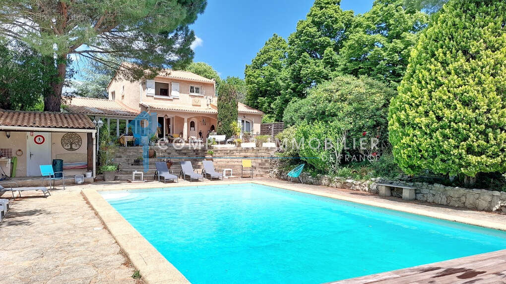 NÎMES- 30- Maison avec gîtes de 409m2  sur terrain de 2870m2 avec piscine - photo 12