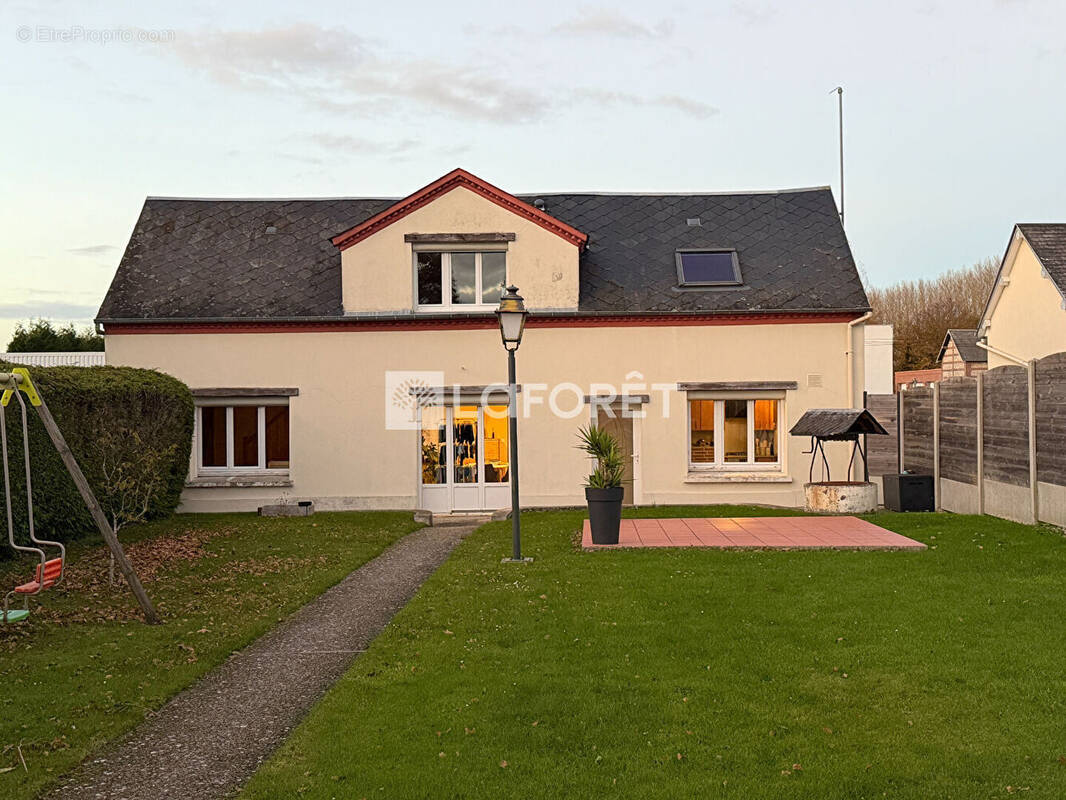 Maison à SAINT-NICOLAS-DE-LA-TAILLE