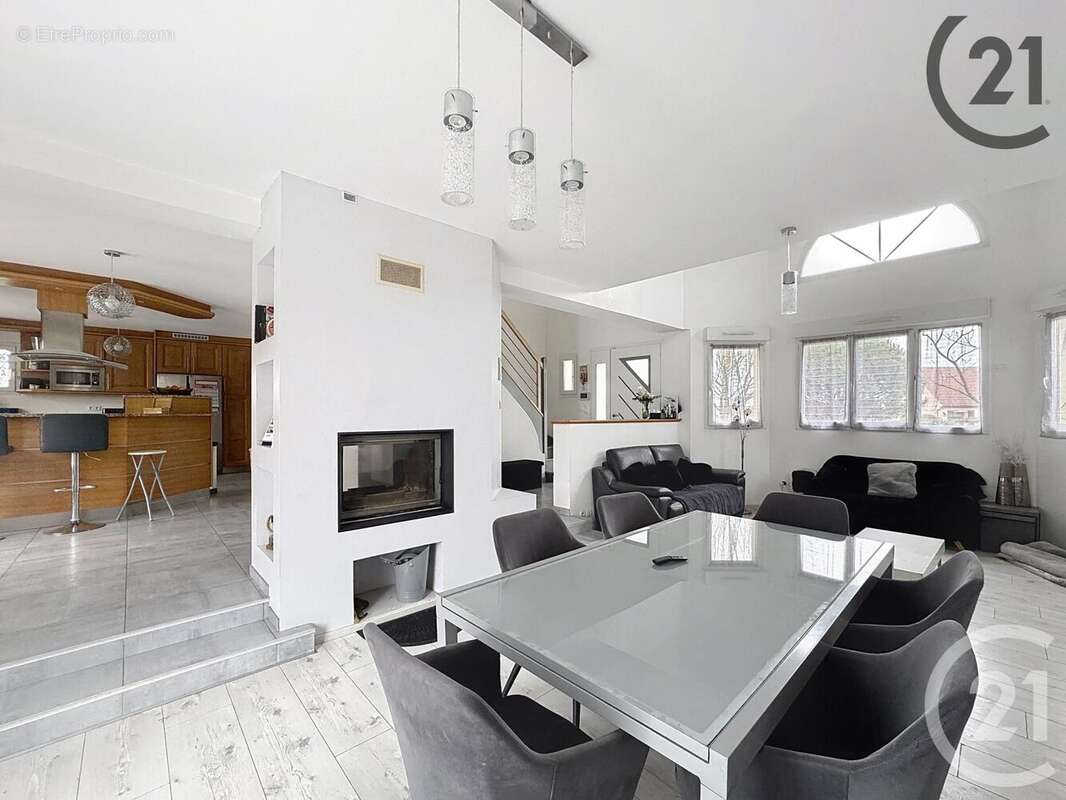 Maison à SAINTE-COLOMBE