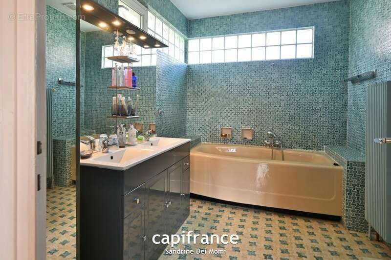 Maison à TASSIN-LA-DEMI-LUNE