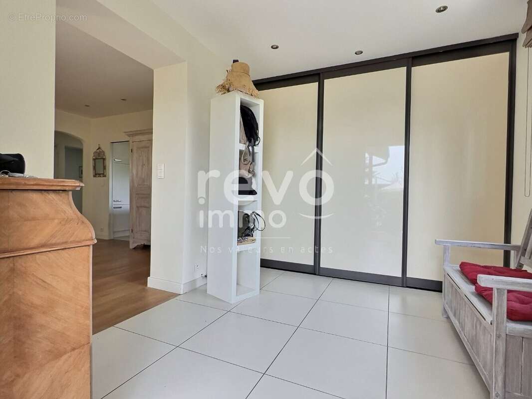 Maison à VILLARS-LES-DOMBES