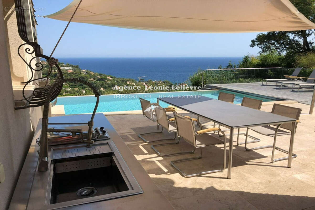 Maison à LES ISSAMBRES