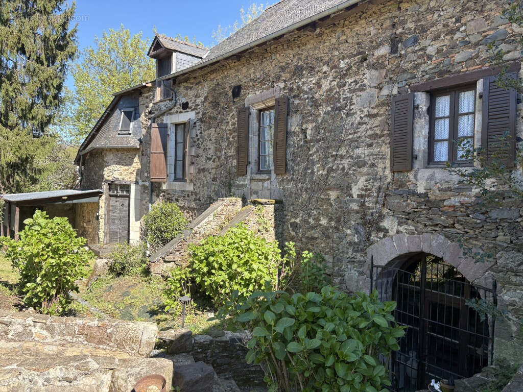 Proche Objat, petit hameau - photo 3
