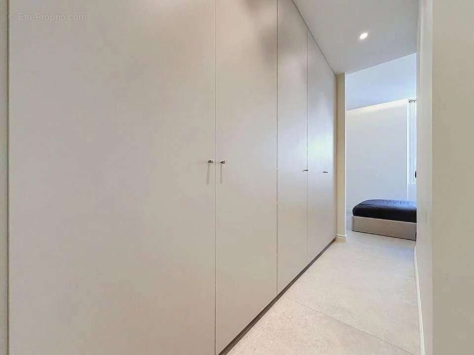 Cannes "croisette" - 3p 100m² - photo 12