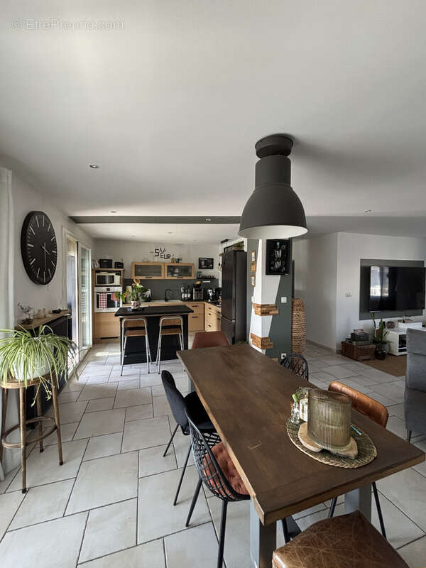 Maison à BEAUMONT-LES-VALENCE