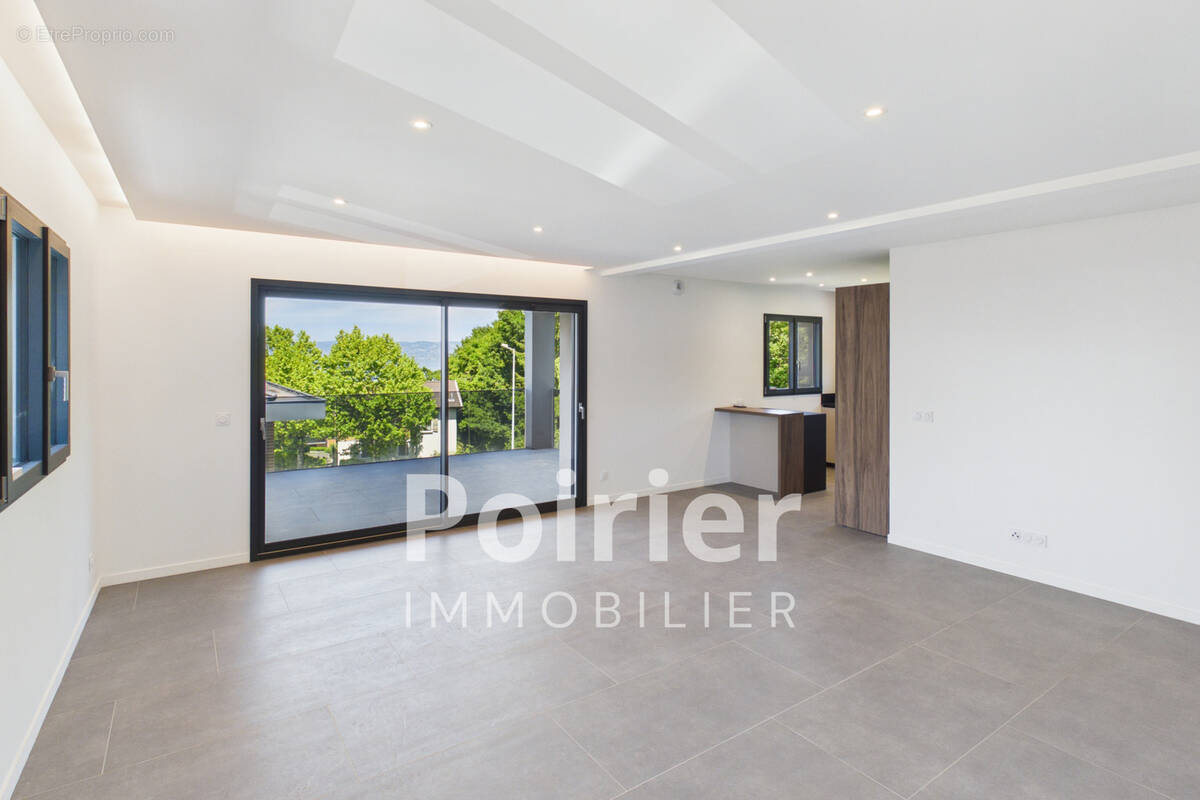 Appartement à NEUVECELLE