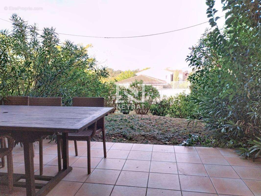 Appartement à MONTAUROUX