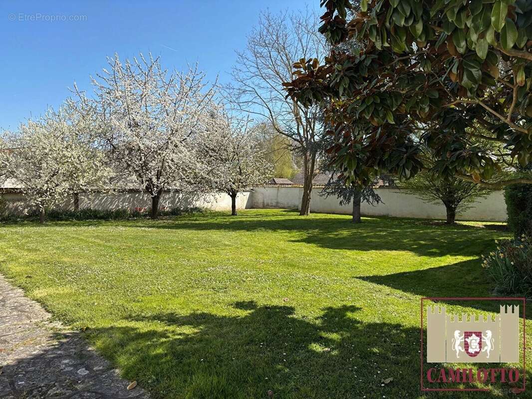 Maison à NOGENT-LE-ROI